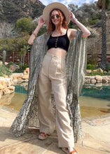 Load image into Gallery viewer, The Paisley Tapestry Free Flow Kimono