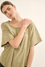 Load image into Gallery viewer, Easy Fit Mineral-Wash Shirt