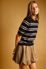 Load image into Gallery viewer, THE SUNDAY STRIPE PATTERN SHORT SLEEVE KNIT TOP