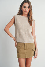 Load image into Gallery viewer, Sleeveless Crew Neck Sweater Knit Vest