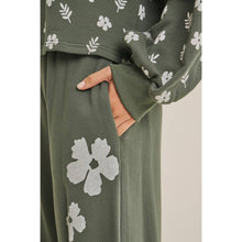 Load image into Gallery viewer, FLORA TERRY PULLOVER SWEATSHIRT