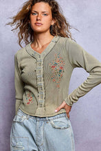 Load image into Gallery viewer, Vintage-Inspired Ribbed Knit Top
