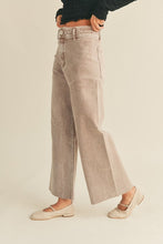 Load image into Gallery viewer, The Mimi Mineral Wash Mauve Jean
