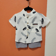 Load image into Gallery viewer, Leaf Print Short-Sleeve Shirt and Pants Set
