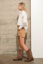 Load image into Gallery viewer, Online Excusive - Embroidered Western Cowgirl Linen Shirt Blouse
