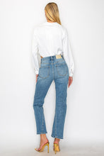 Load image into Gallery viewer, TUMMY CONTROL HIGH RISE STRAIGHT JEANS
