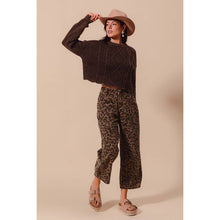 Load image into Gallery viewer, TWO TONED LEOPARD PRINT TWILL MID RISE WIDE PANTS
