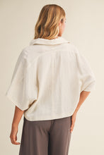 Load image into Gallery viewer, The Luna Oversized Collar Top
