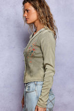 Load image into Gallery viewer, Vintage-Inspired Ribbed Knit Top
