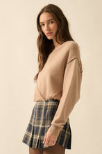 Load image into Gallery viewer, Solid Knit V-Neck Exposed-Seam Sweater
