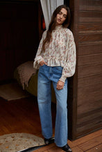 Load image into Gallery viewer, The Haisley Floral Blouse
