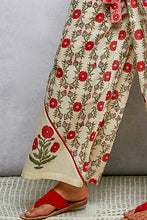 Load image into Gallery viewer, Floral Pattern Straight Fit Pants
