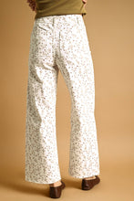 Load image into Gallery viewer, FLORAL PRINT STRETCHED PANTS
