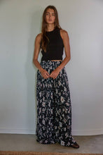 Load image into Gallery viewer, The Dallis Wide Leg Pants
