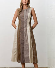 Load image into Gallery viewer, STRIPED SLEEVELESS MIDI DRESS

