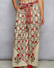Load image into Gallery viewer, Floral Pattern Straight Fit Pants
