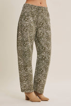 Load image into Gallery viewer, PAISLEY BARREL PANTS
