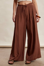 Load image into Gallery viewer, Pleated Waist Wide Leg Pants
