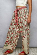 Load image into Gallery viewer, Floral Pattern Straight Fit Pants
