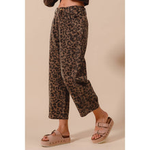 Load image into Gallery viewer, TWO TONED LEOPARD PRINT TWILL MID RISE WIDE PANTS
