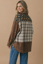 Load image into Gallery viewer, Button Down Color Block Oversized Top
