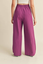 Load image into Gallery viewer, PLEATED EXTRA WIDE LEG PANTS
