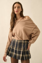 Load image into Gallery viewer, Solid Knit V-Neck Exposed-Seam Sweater
