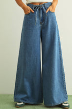 Load image into Gallery viewer, WIDE LEG DENIM PANTS WITH SELF BELT

