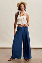 Load image into Gallery viewer, Pleated Waist Wide Leg Pants

