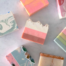 Load image into Gallery viewer, Cranberry Chutney Boxed Soap
