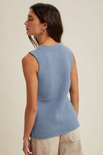 Load image into Gallery viewer, TEXTURED SWEATER VEST

