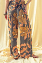 Load image into Gallery viewer, MULTI PRINT LINEN WIDE LEG PANTS
