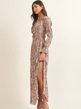 Load image into Gallery viewer, The Blair Long Sleeve Maxi Dress
