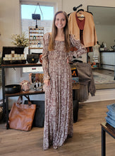 Load image into Gallery viewer, The Blair Long Sleeve Maxi Dress
